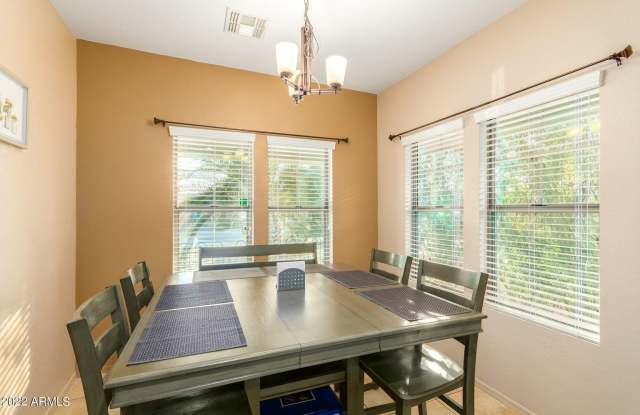 1688 W Corriente Drive (B-Short Term) Gallery 3