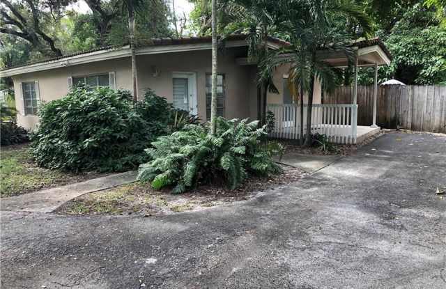 1131 SE 2ND Avenue photos photos
