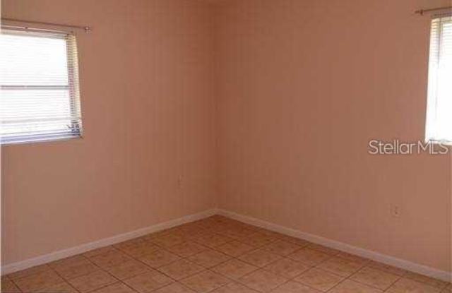 6900 FOREST AVENUE Gallery 4