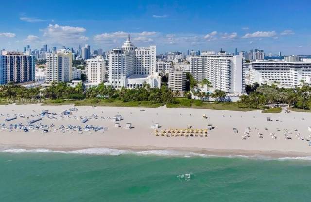 1621 Collins Ave photos photos