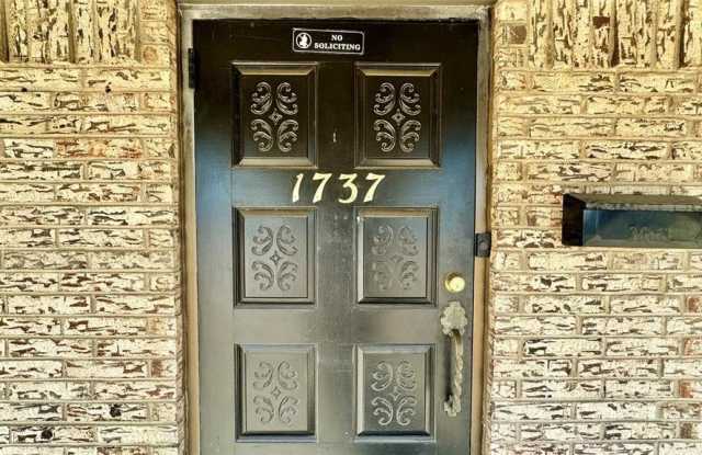 1737 N Frances Street Gallery 2