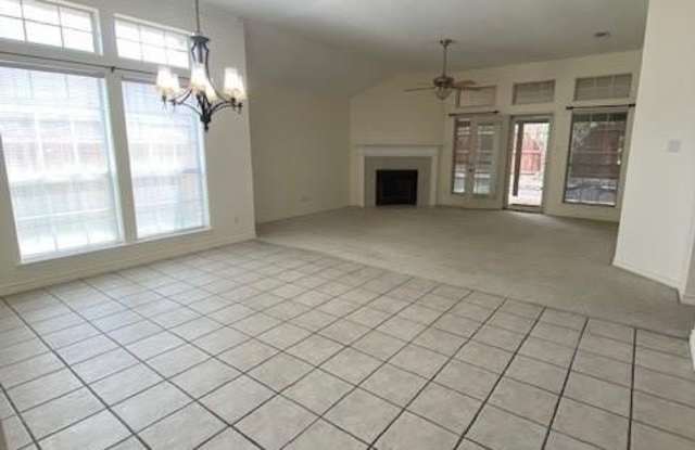 2126 Ridgecliff Drive Gallery 2