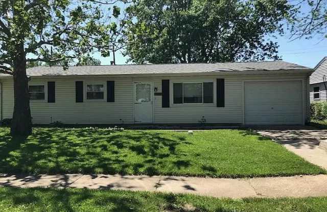 Spacious 3 Bedroom 1 Bathroom Home! photos photos Spacious 3 Bedroom 1 Bathroom Home! photos photos