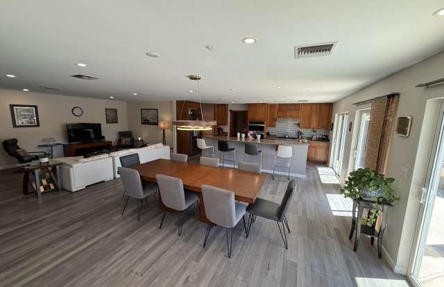 8361 E VIA DE ENCANTO Gallery 3