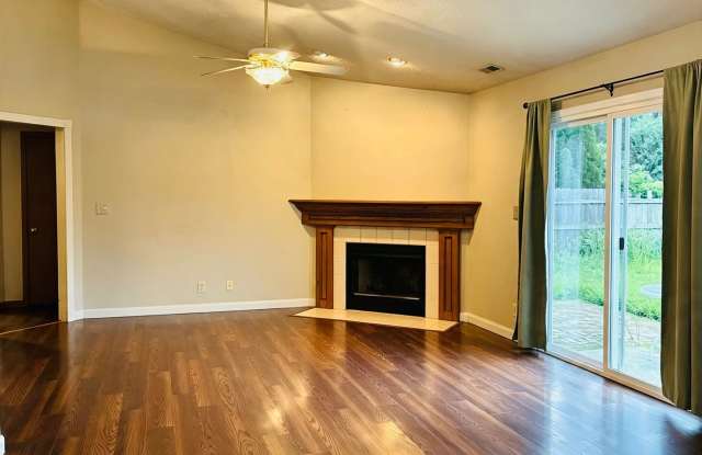 Welcome to 4327 Hadley Ct Gallery 3