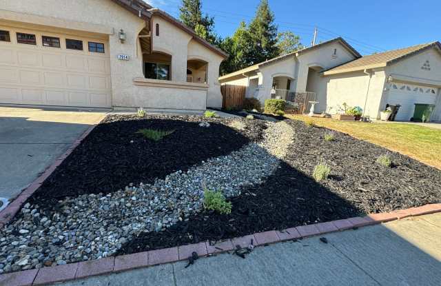 CLEAN AND COZY ONE STORY 3 BED, 2 BATH IN ELK GROVE Gallery 4
