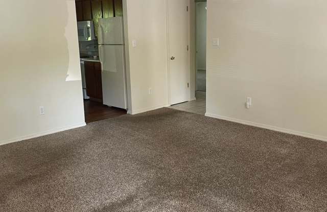 2 bedroom / 1 bathroom apartment Gallery 3
