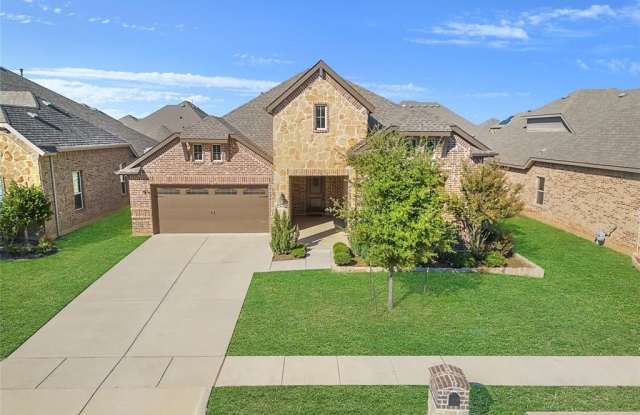 2811 Diamond Ridge Drive - 2811 Diamond Ridge Drive, Arlington, TX 76001