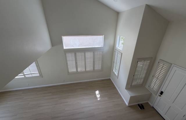 Beautiful Renovated 4-Bedroom Home in Westpark – Irvine! Gallery 4