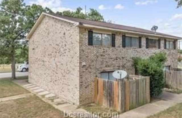 2406 Blanco Drive Gallery 2