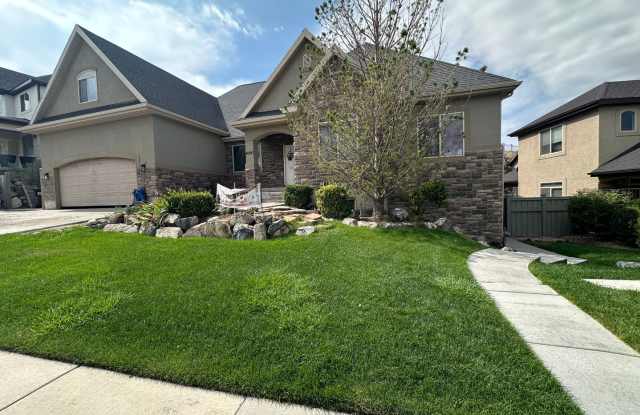 Cozy 2 bed 1 bath basement apartment, Eagle Mountain photos photos
