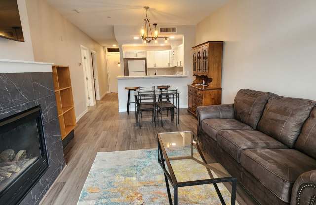 YEAR ROUND 2 Bedroom/2 Bathroom with Amenities Included photos photos