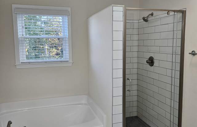 919 Middle Ground Avenue photos photos