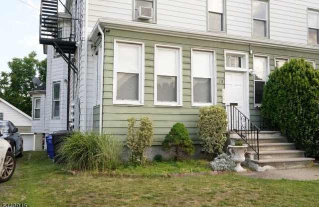 73 Hadley Ave Gallery 1