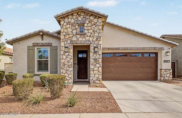 19987 W GLENROSA Avenue Gallery 3