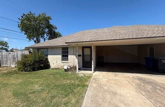 4805 Lavaca Drive Gallery 1