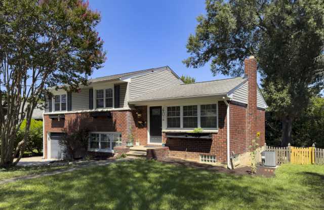 604 Goucher Boulevard photos photos