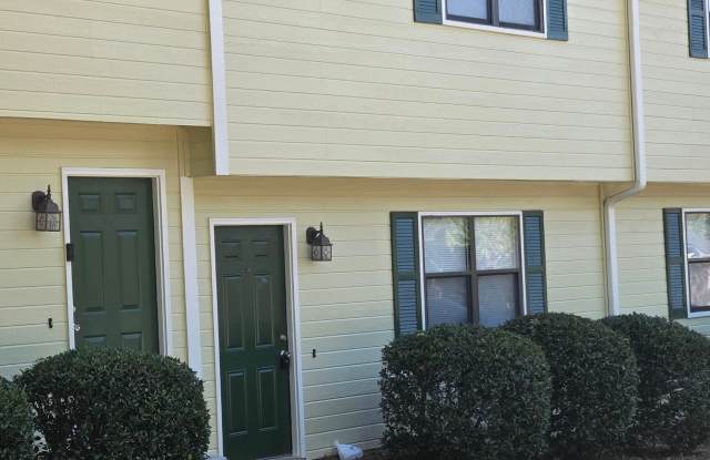 8492 Pineland Drive Gallery 1