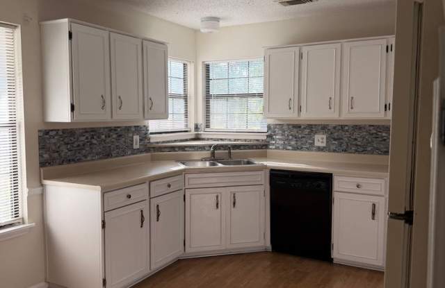 1 Fleming Dr. Gallery 3