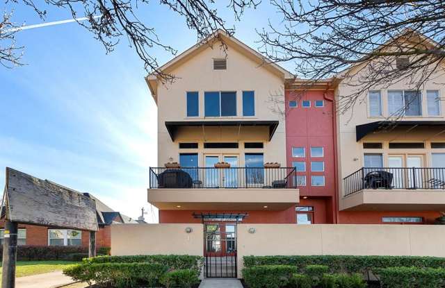 2437 South Boulevard - 2437 South Boulevard, Houston, TX 77098
