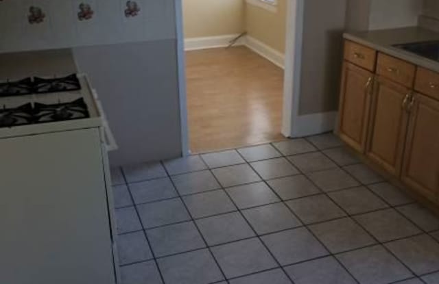 611 S Park St - 611 South Park Street, Elizabeth, NJ 07206