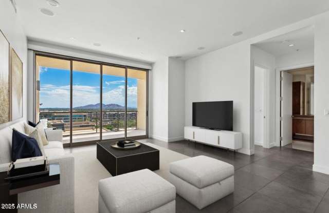 15215 N KIERLAND Boulevard unit: 733 photos photos