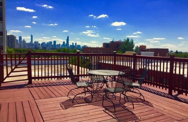 Lincoln Park - 2424 North Clark Street, Chicago, IL 60614