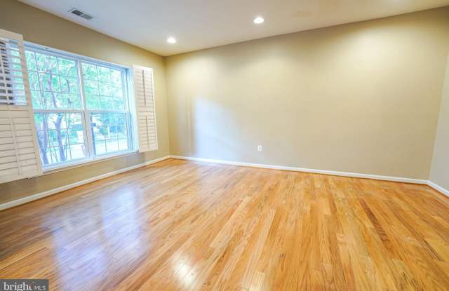 4865 CAVALLO WAY Gallery 3