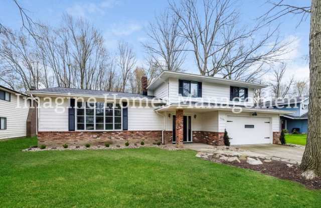 33290 Cromwell Drive - 33290 Cromwell Drive, Solon, OH 44139