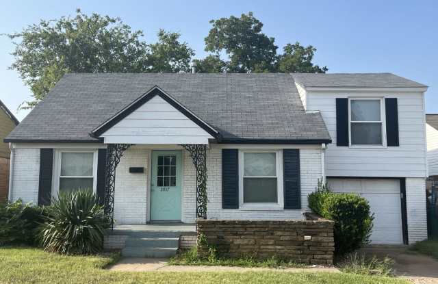 Charming 3-Bedroom Home with Hardwood Floors in the Heart of Oklahoma City photos photos