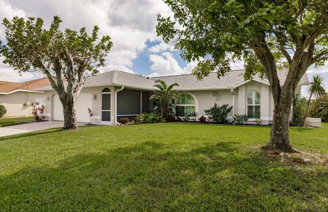 1816 SW 47th St photos photos