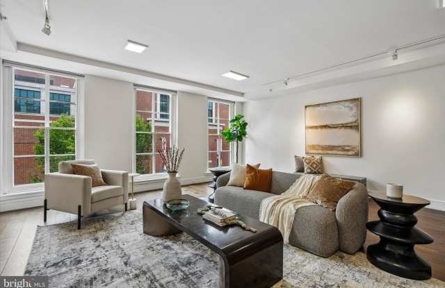 233 CHESTNUT Street Gallery 1