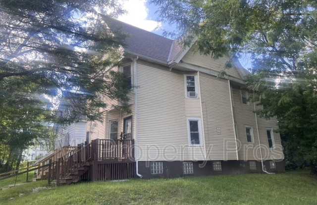 140 E Chambers St photos photos