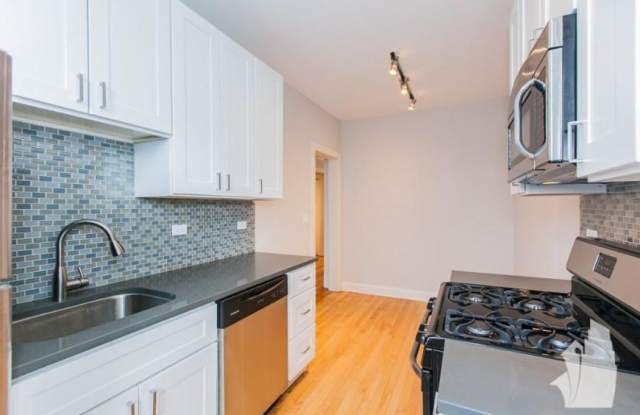 2321 N Rockwell photos photos