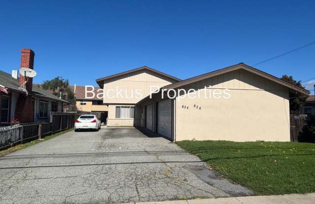 Wonderful newly remodeled duplex located in South Salinas photos photos
