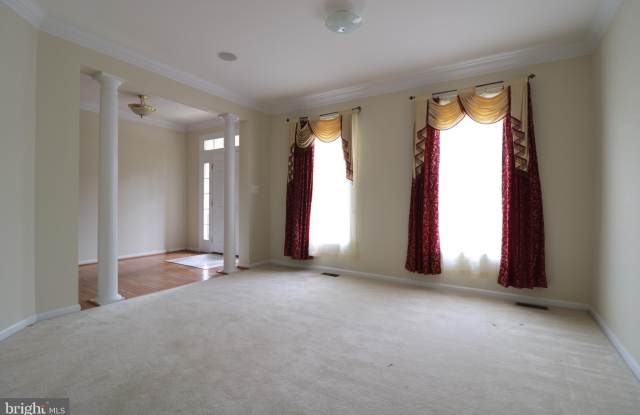 42576 LEGACY PARK DRIVE Gallery 4