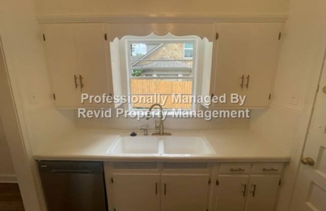 Newly Renovated 2 Bed 1 Bath near U of M! photos photos