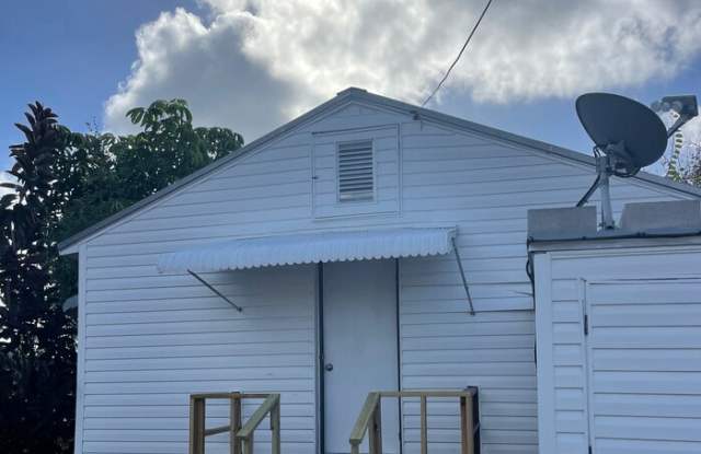 509 Center Road photos photos