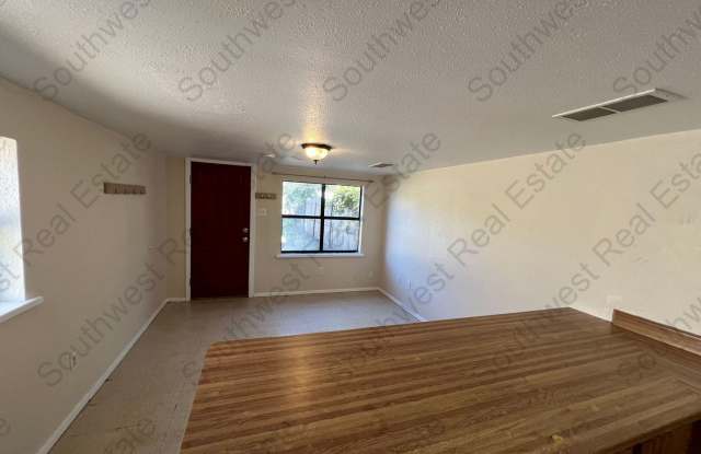 Need a home on budget - take a look! - 1704 Sheldon Street, Clovis, NM 88101