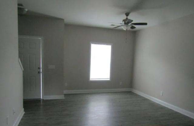 165 South Guerry Street - 1 Gallery 4