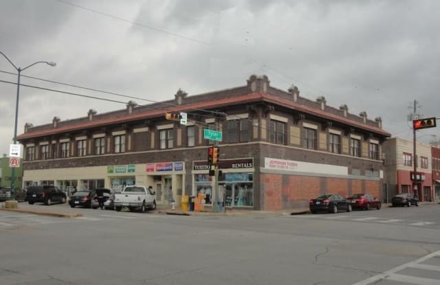 907 W Jefferson Boulevard - 907 W Jefferson Blvd, Dallas, TX 75208