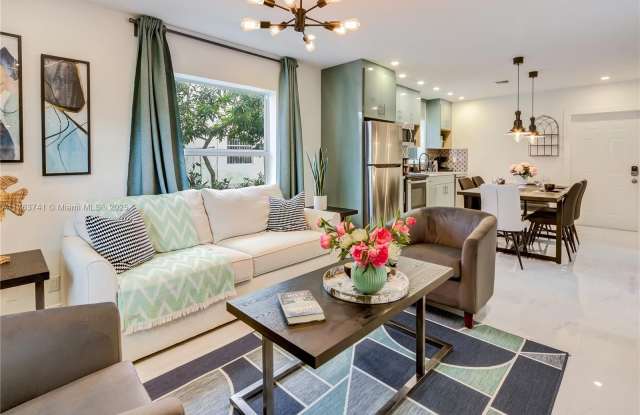 2302 Taylor St - 2302 Taylor Street, Hollywood, FL 33020