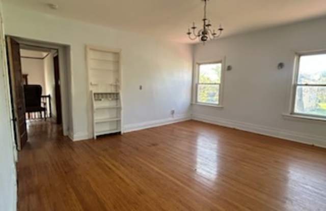 51 West 21st Street - 2 photos photos