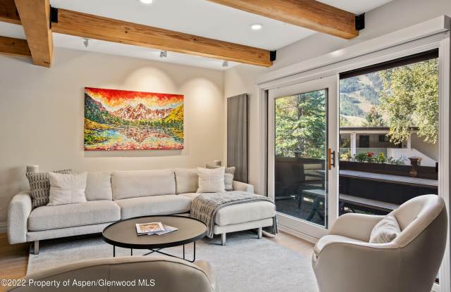 424 Park Circle Gallery 3