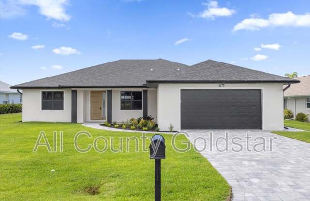 1173 Rotonda Cir photos photos