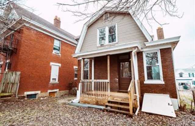 928 Enright Avenue Gallery 1