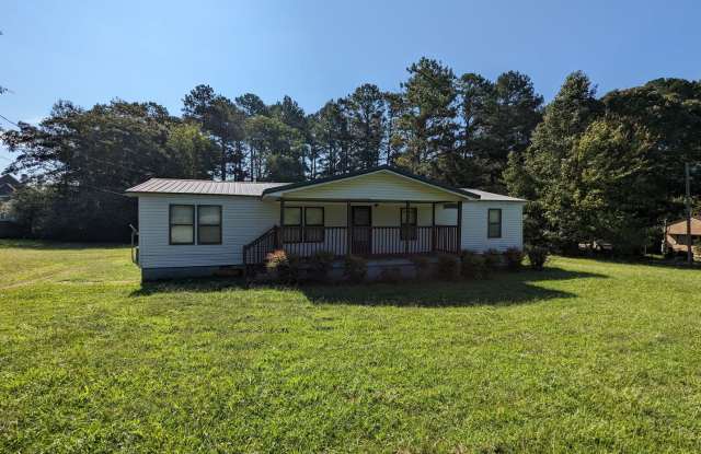 AVAILABLE OCTOBER 2025 | 4BR 2BA | MOBILE HOME ON OVER AN ACRE| AUBURN GA photos photos