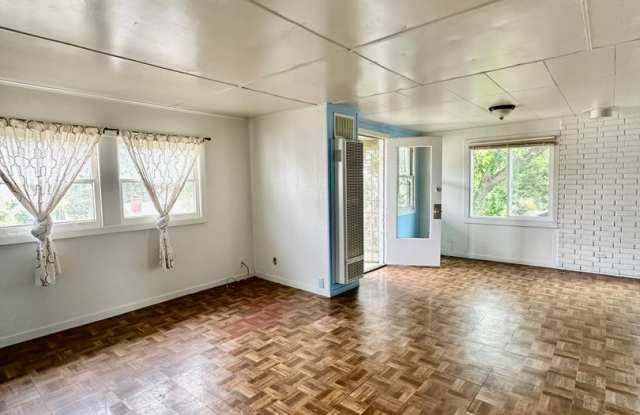 825 Carolina St photos photos