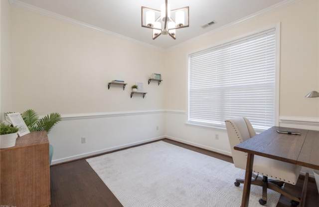 2900 Tyre Neck Road Gallery 3