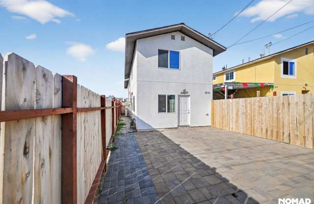 Charming 4BR Duplex in San Diego photos photos